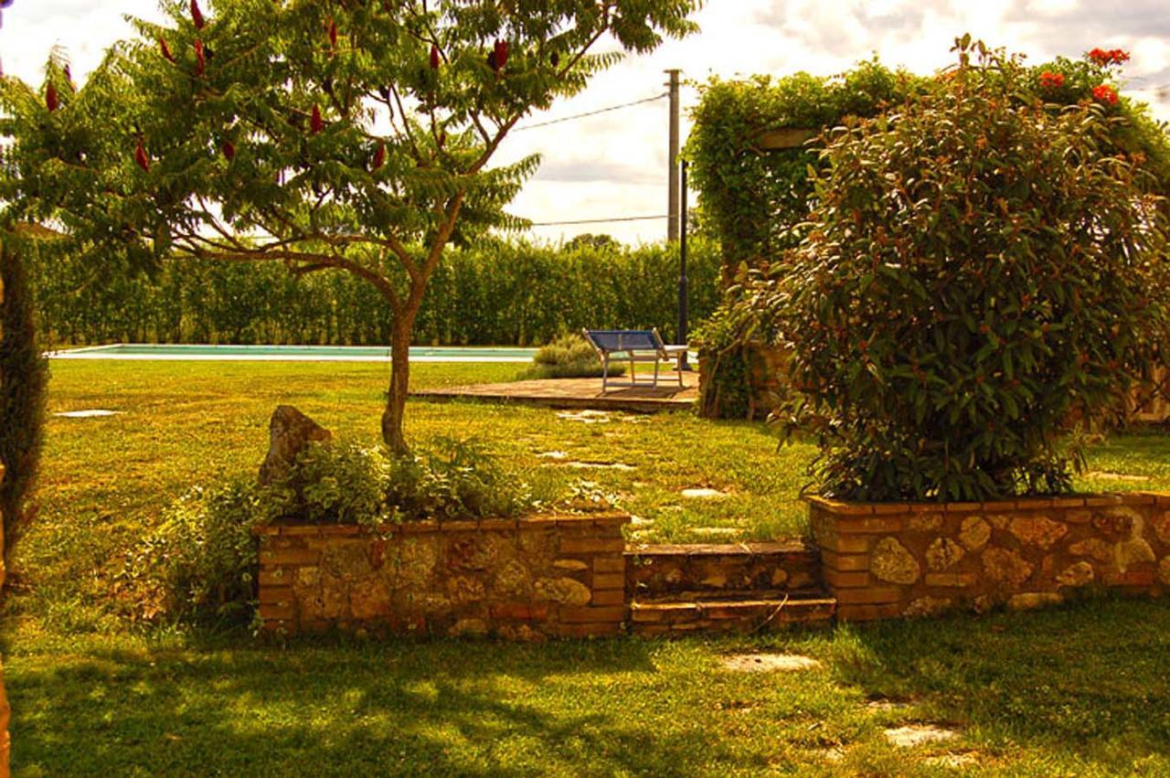Monteriggioni Suite Luaran gambar