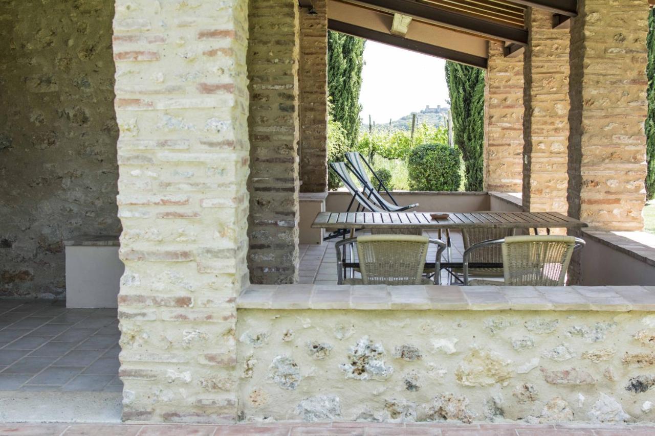 Monteriggioni Suite Luaran gambar